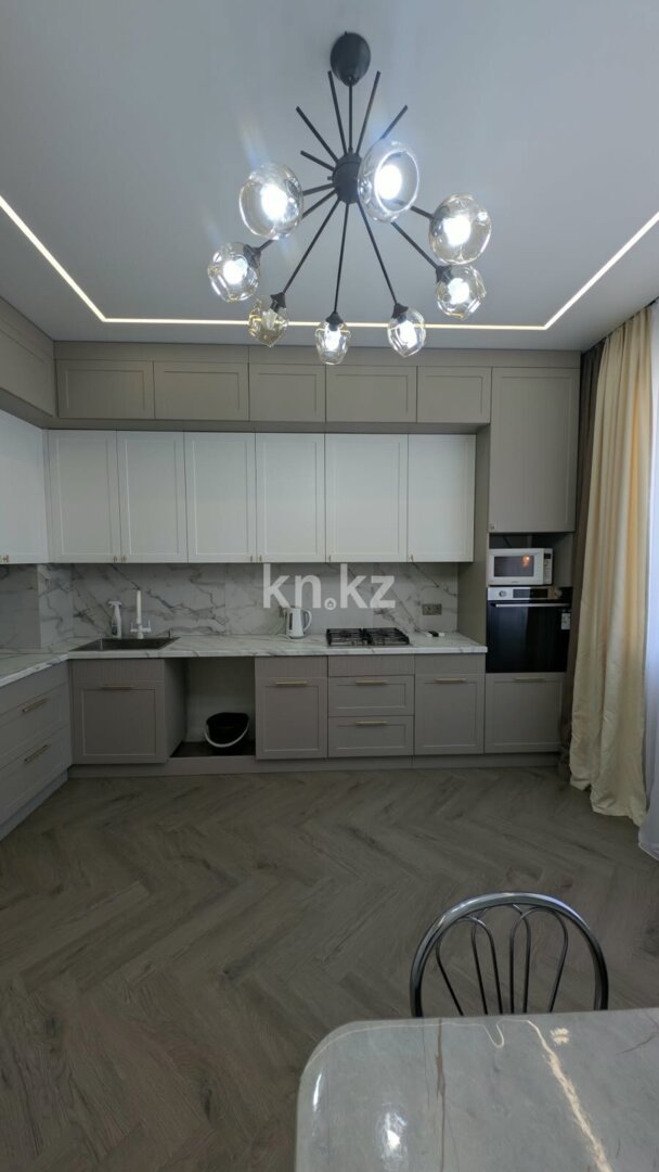 Продажа 3-комнатной квартиры, 99.7 м² в Уральске - фото 30