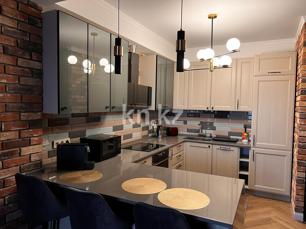 Продажа 2-комнатной квартиры, 56.8 м² в Алматы - фото 2