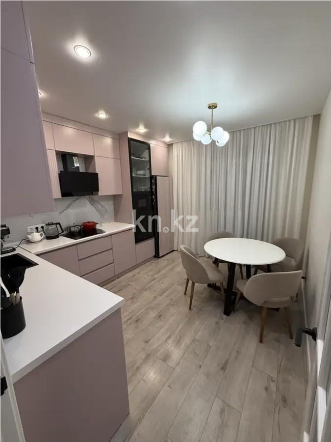 Продажа 3-комнатной квартиры, 88 м², пр. Аль-Фараби, дом  11 в Астане - фото 4