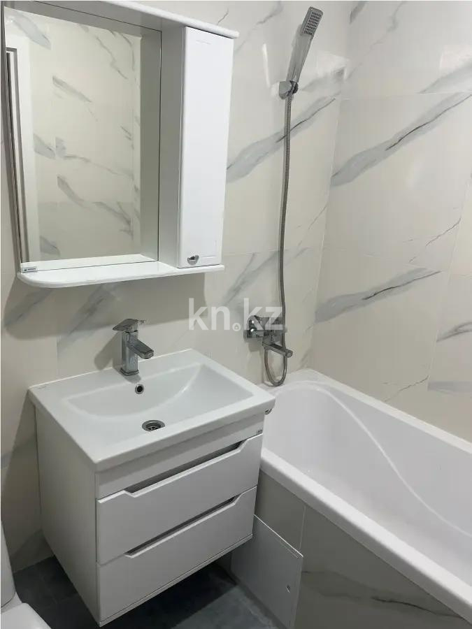 Продажа 1-комнатной квартиры, 36 м², пр. Богенбай батыра, дом  3б в Астане - фото 4