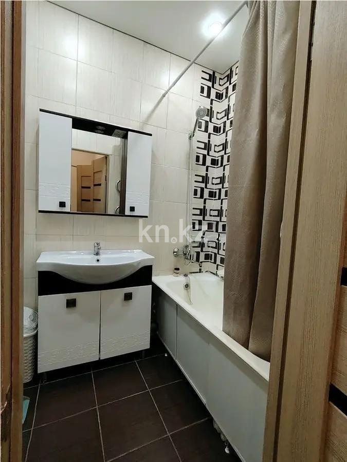 Продажа 1-комнатной квартиры, 41.8 м², мкр-н Аксай-4, дом  41 в Алматы - фото 3