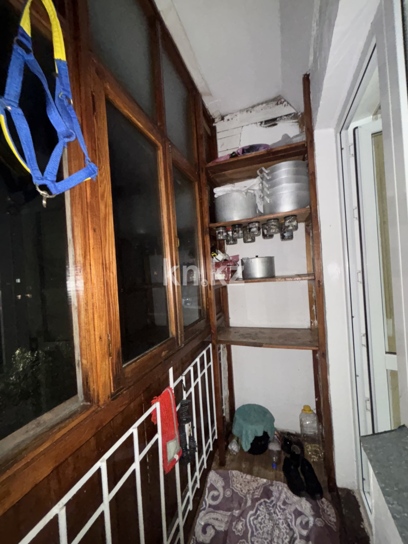 Продажа 3-комнатной квартиры, 62 м², мкр-н 11а, дом  9 в Караганде - фото 10