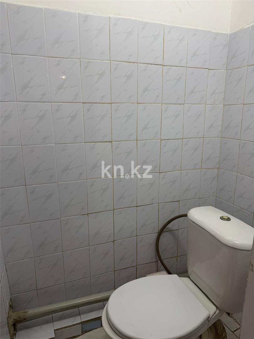 Продажа 3-комнатной квартиры, 68 м², пр. Бухар-жырау в Караганде - фото 10