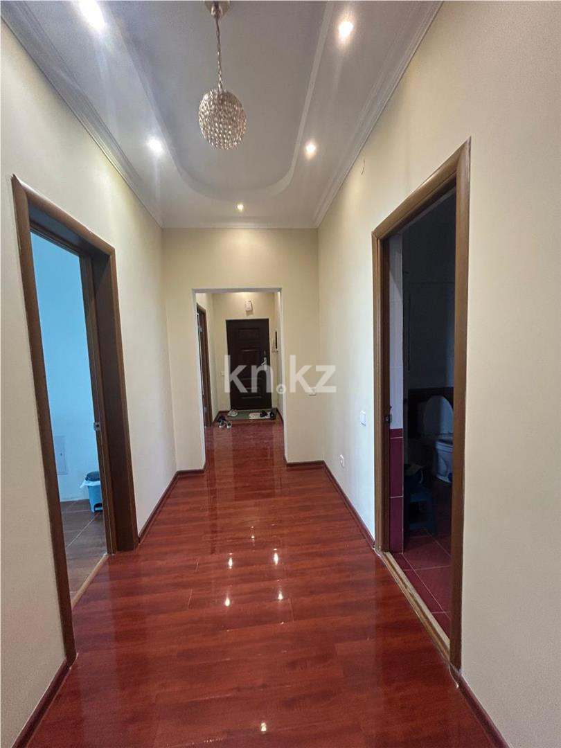 Продажа 3-комнатной квартиры, 111 м², ул. Достык в Астане - фото 16