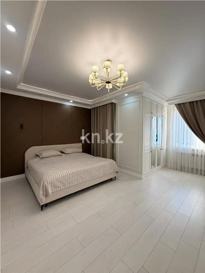 Продажа 4-комнатной квартиры, 200 м² в Астане - фото 2