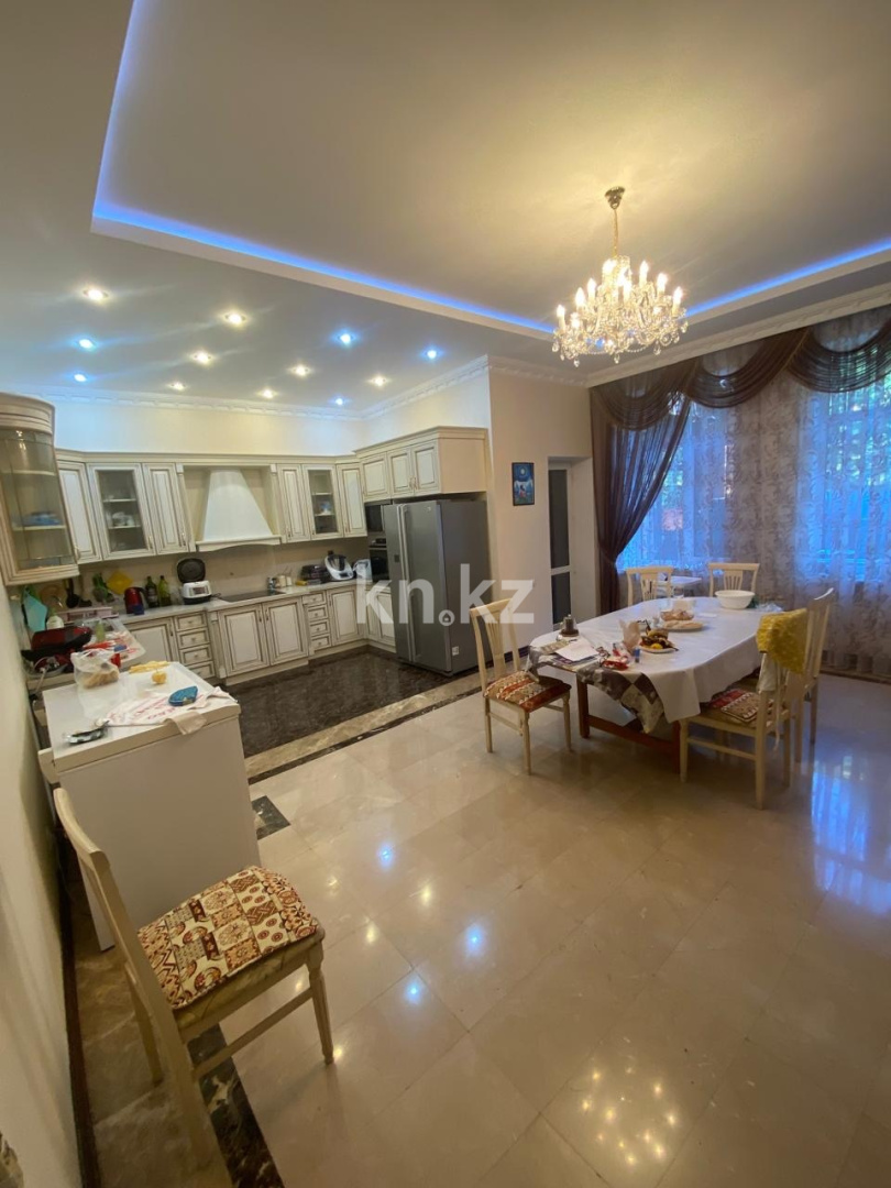 Аренда 10-комнатного дома, 600 м² в Астане - фото 14