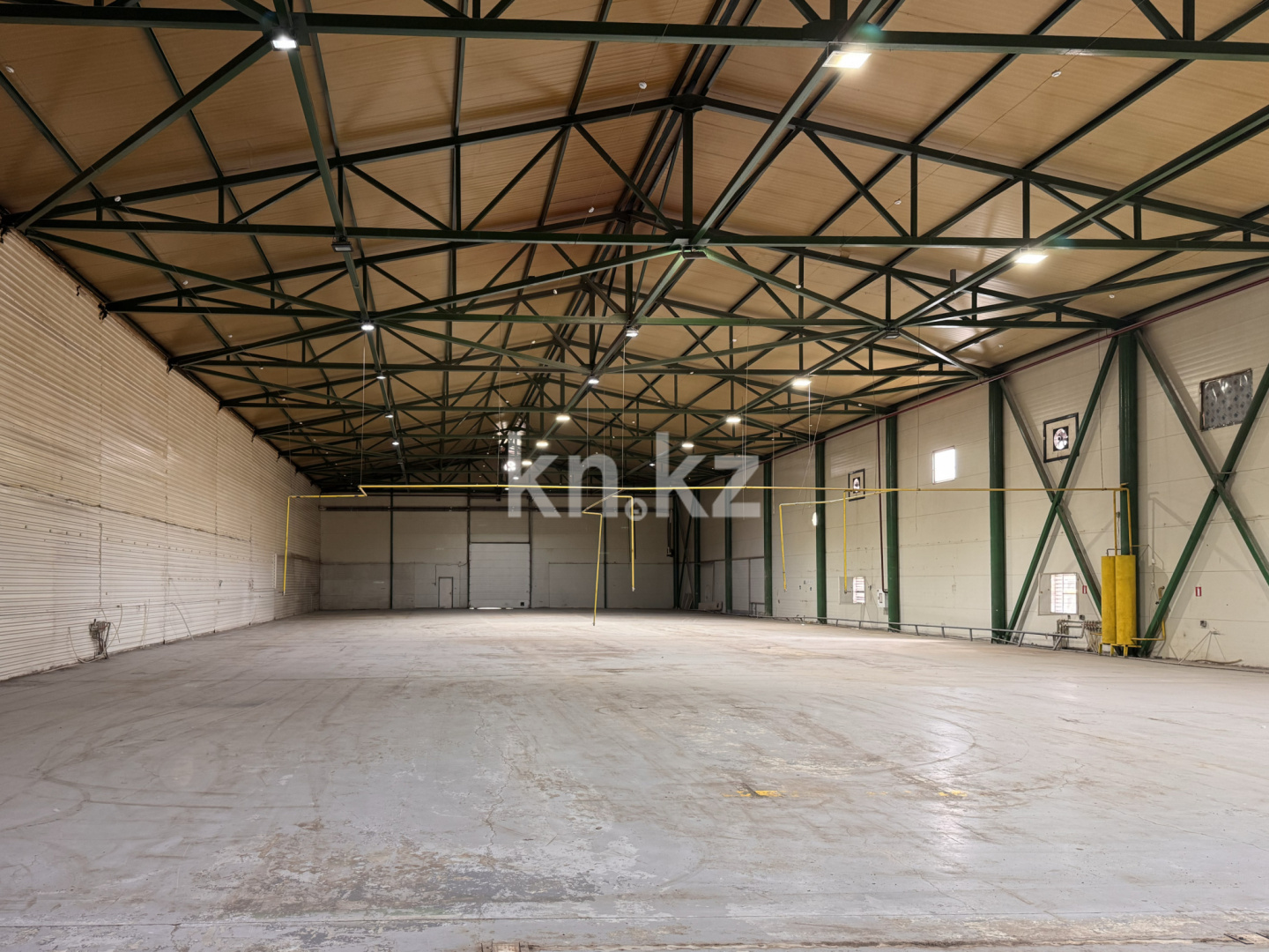 Аренда , 2000 м², мкр-н Кайрат, дом  280 в Алматы - фото 2