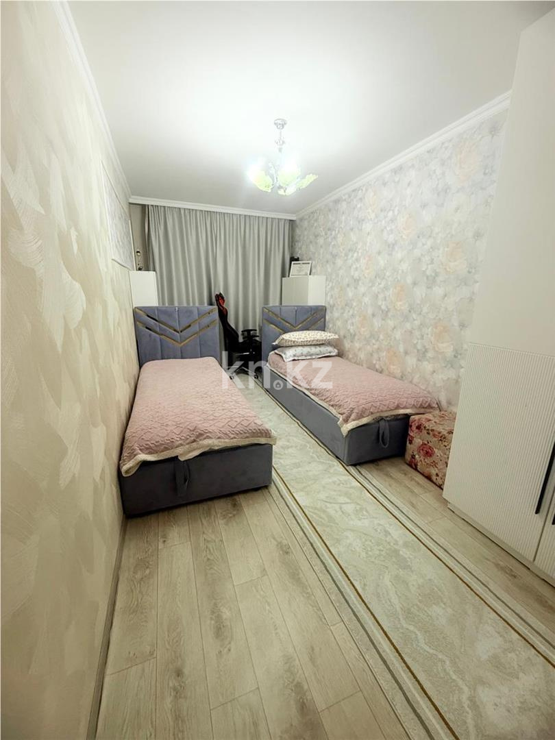 Продажа 4-комнатной квартиры, 76 м², ул. Университетская в Караганде - фото 5