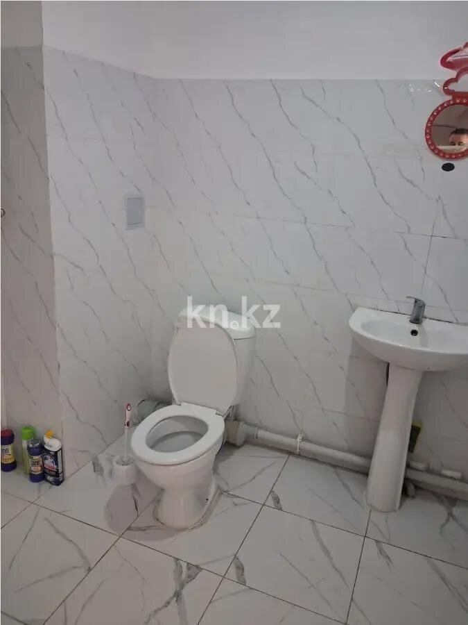 Продажа 2-комнатной квартиры, 70.7 м² в Алматы - фото 4