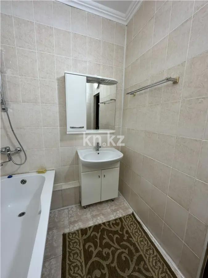 Продажа 2-комнатной квартиры, 70 м², пр. Момышулы, дом  13а в Астане - фото 4