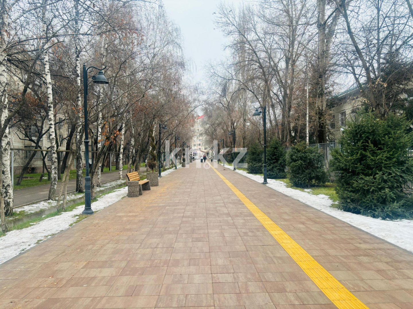 Продажа 4-комнатной квартиры, 96.5 м² в Алматы - фото 24