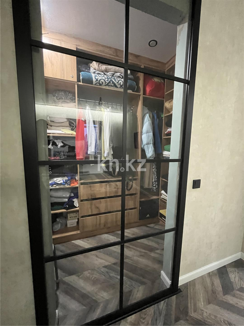 Продажа 4-комнатной квартиры, 110 м², ул. Букетова, дом  60/2 в Караганде - фото 18