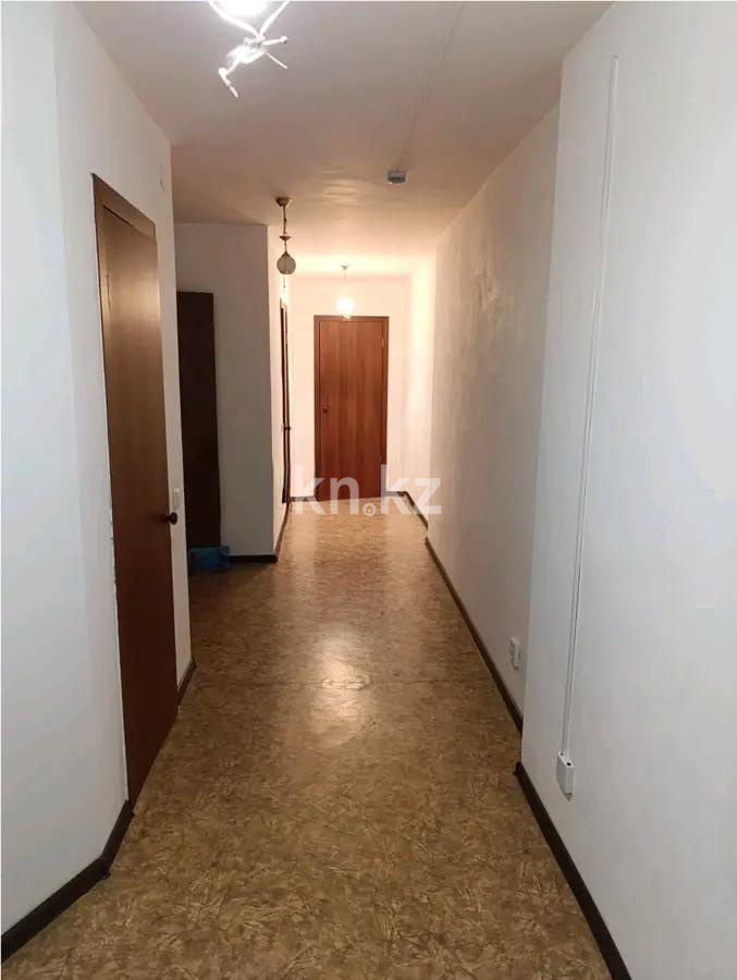 Продажа 2-комнатной квартиры, 65 м², ул. Ашимова, дом  24 в Караганде - фото 5