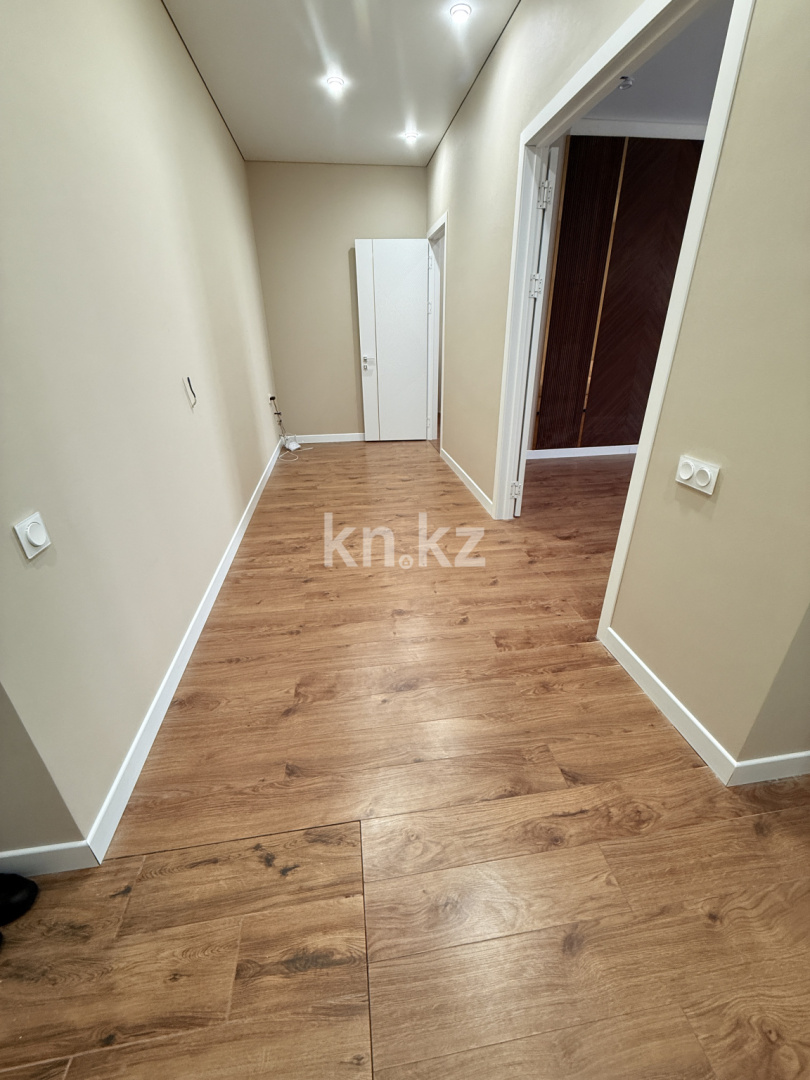 Продажа 2-комнатной квартиры, 70 м², ул. Букетова, дом  3 в Караганде - фото 16