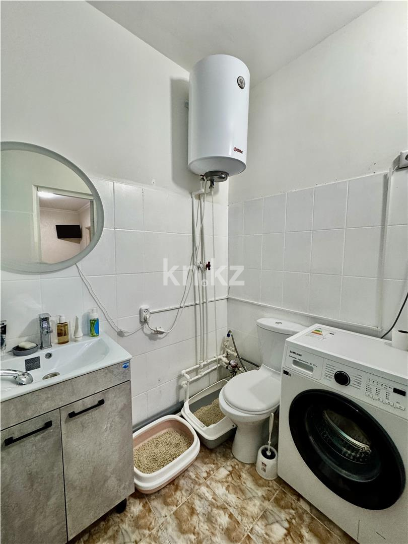 Продажа 1-комнатной квартиры, 48 м², пр. Шахтеров, дом  31б в Караганде - фото 18