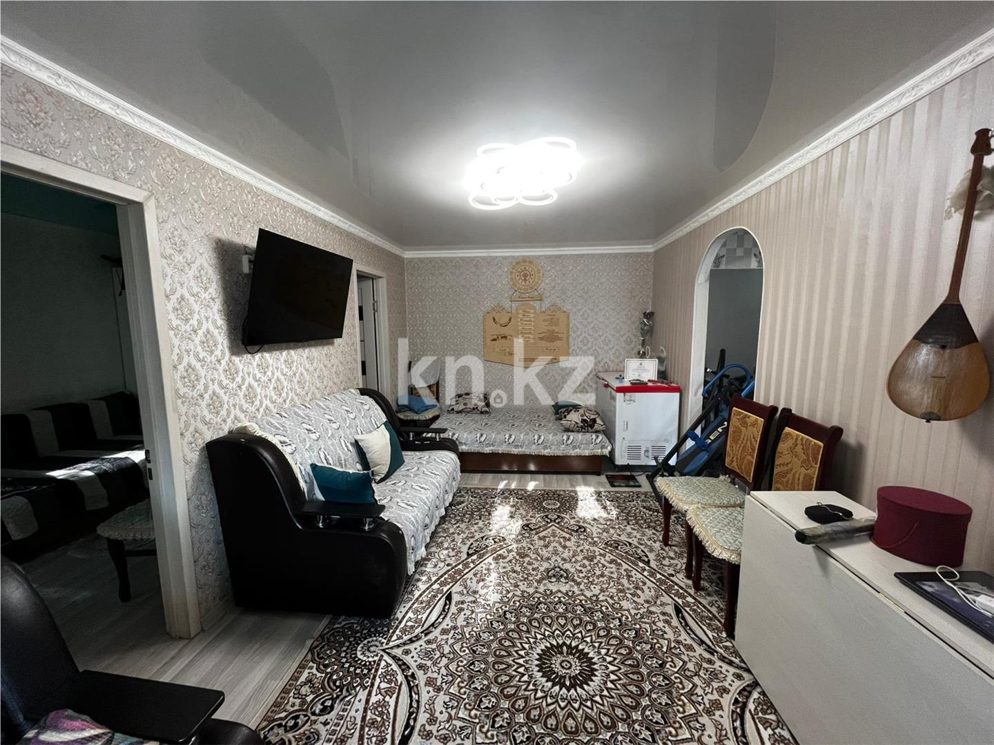 Продажа 2-комнатной квартиры, 46 м², мкр-н 12 в Караганде - фото 2