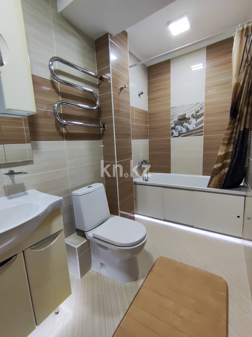 Продажа 5-комнатной квартиры, 165.5 м² в Астане - фото 25