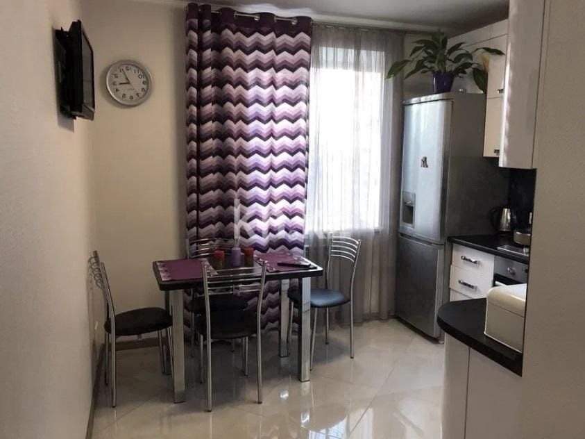 Аренда 1-комнатной квартиры, 35 м², пр. Назарбаева, дом  168 в Павлодаре