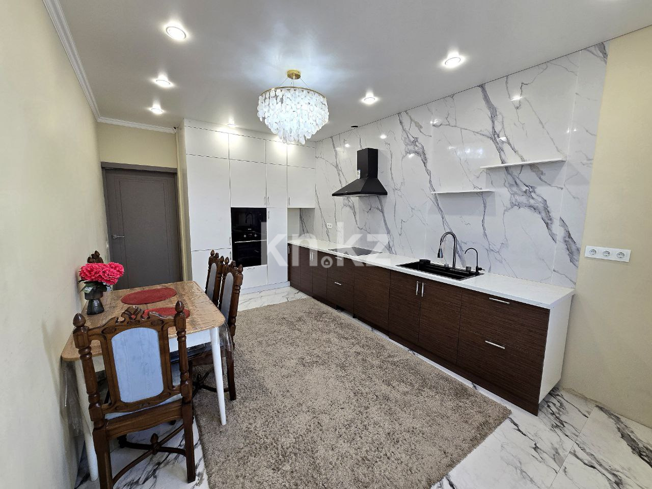 Продажа 3-комнатной квартиры, 111 м², ул. Утепова в Алматы - фото 6