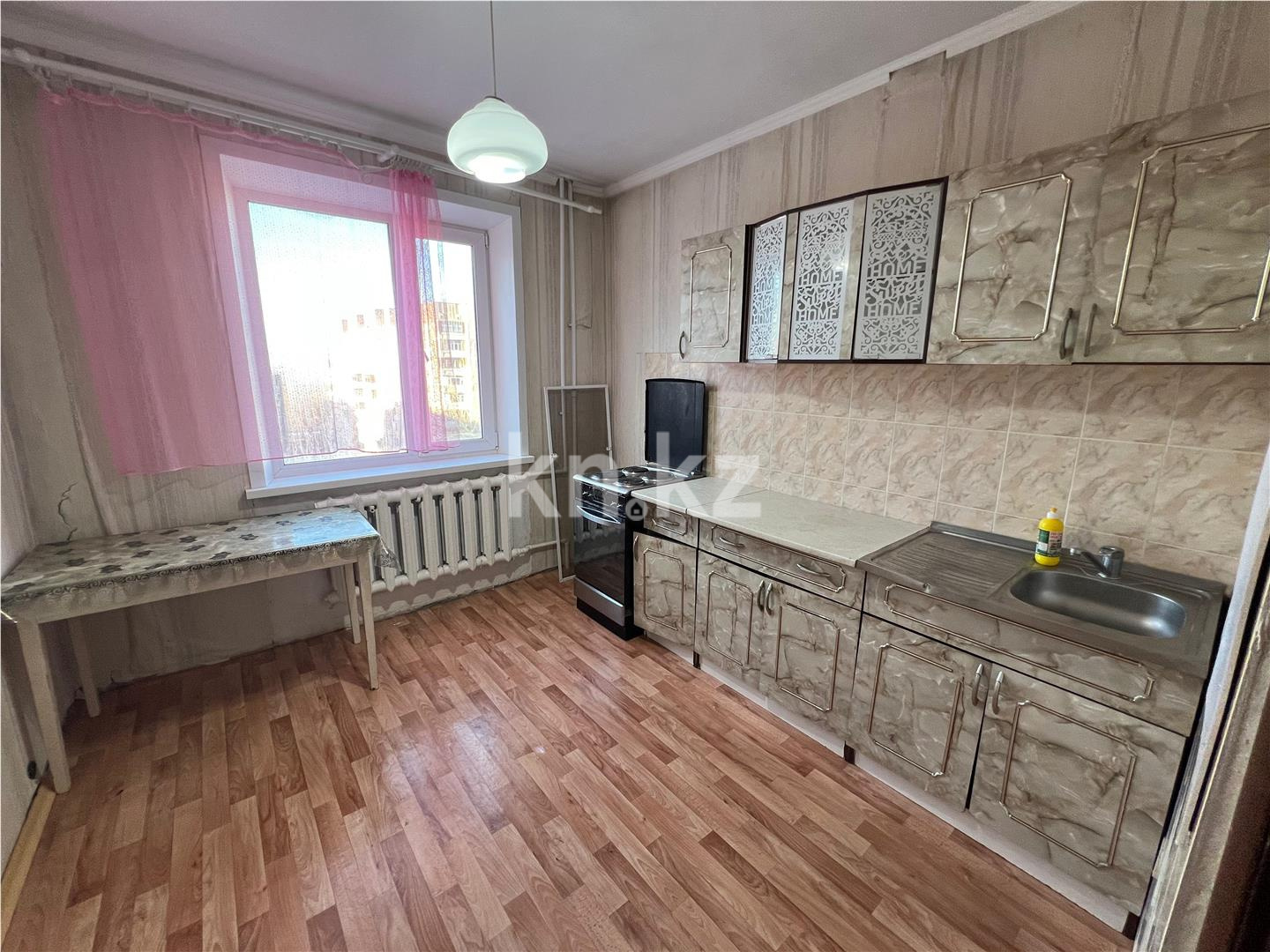 Продажа 3-комнатной квартиры, 63 м², мкр-н Голубые Пруды, дом  10 в Караганде - фото 8