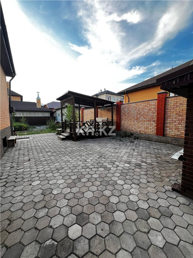 Продажа 7-комнатного дома, 320 м², ул. Кабжанова в Караганде - фото 35