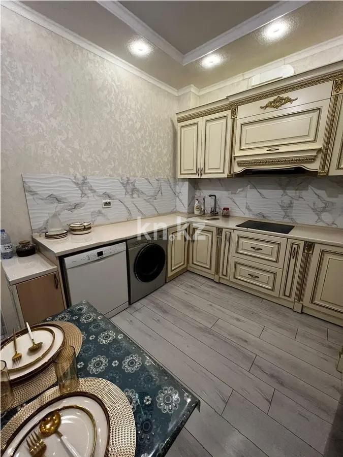 Продажа 3-комнатной квартиры, 95 м², мкр-н Степной-3, дом  1/4 в Караганде - фото 4