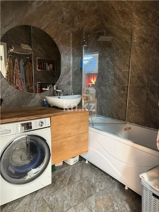 Продажа 2-комнатной квартиры, 62 м², мкр-н Степной-3, дом  2/3 в Караганде - фото 5