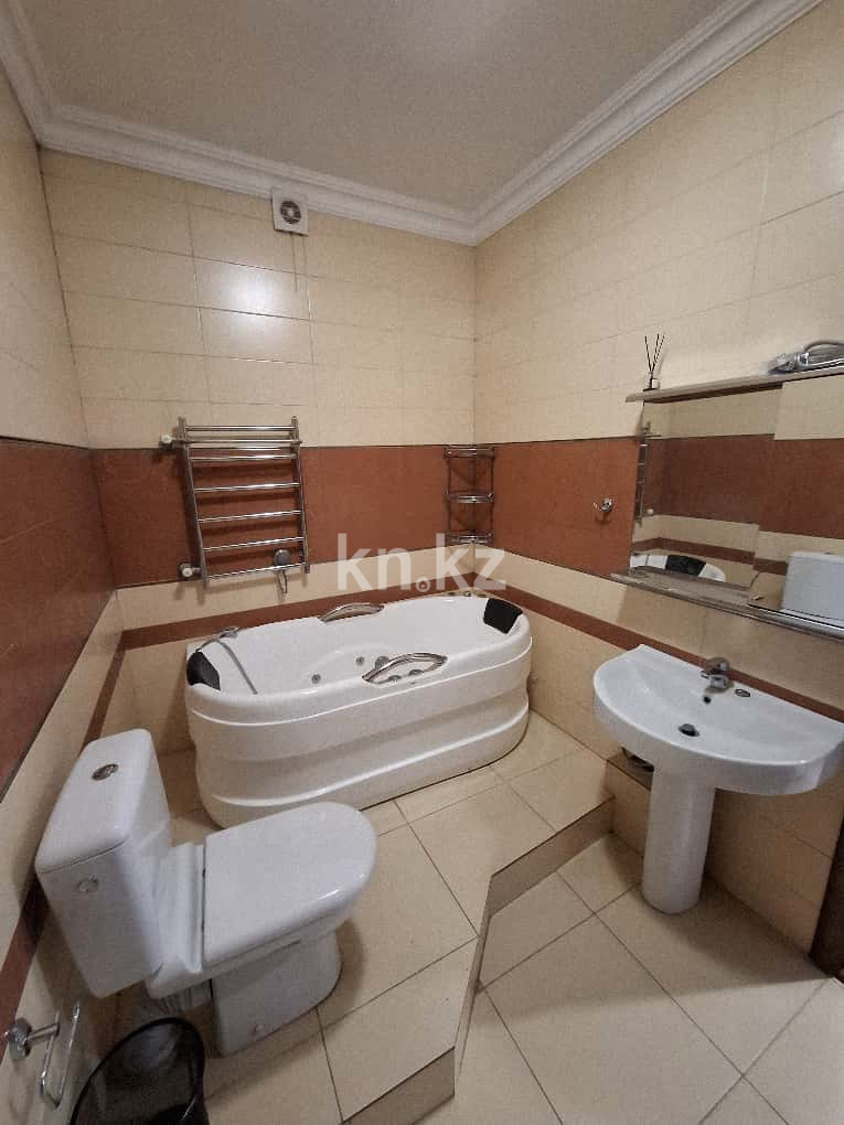 Аренда 4-комнатной квартиры, 130 м² в Алматы - фото 16