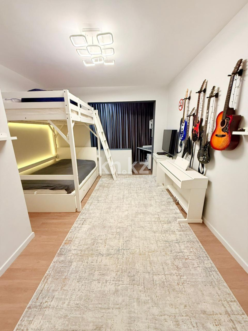 Продажа 4-комнатной квартиры, 129.4 м², ул. Кенесары хана в Алматы - фото 26