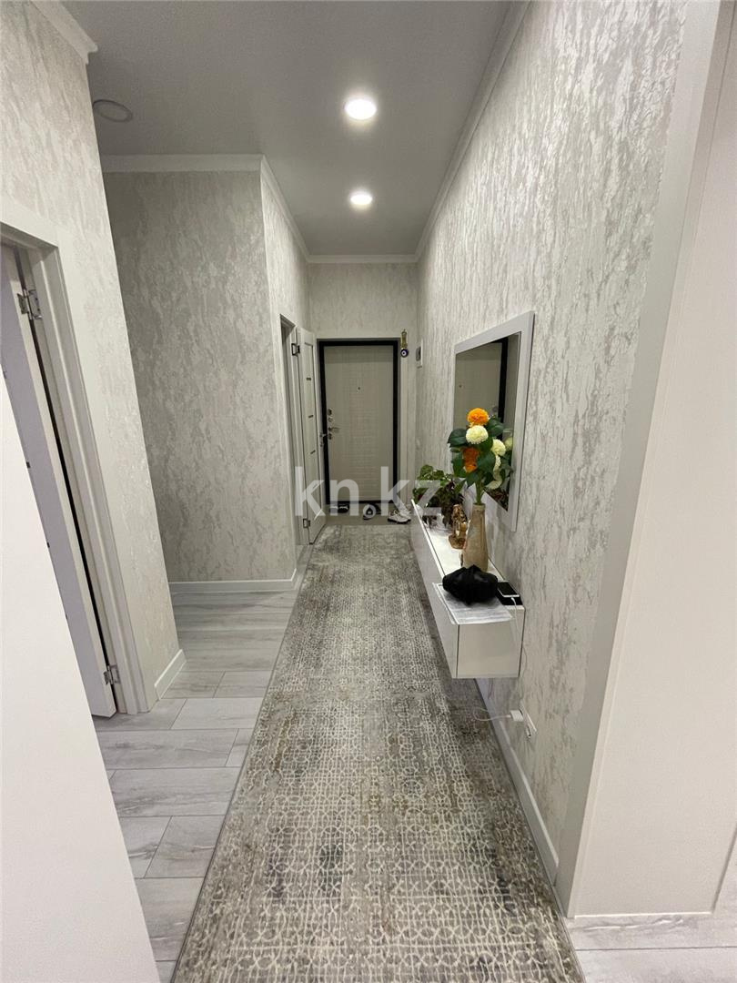 Продажа 2-комнатной квартиры, 65 м², ул. Букетова в Караганде - фото 9