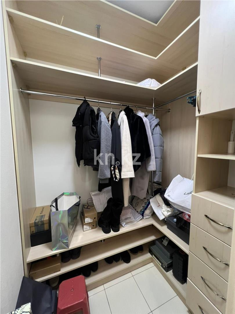 Продажа 4-комнатной квартиры, 188 м² в Караганде - фото 17