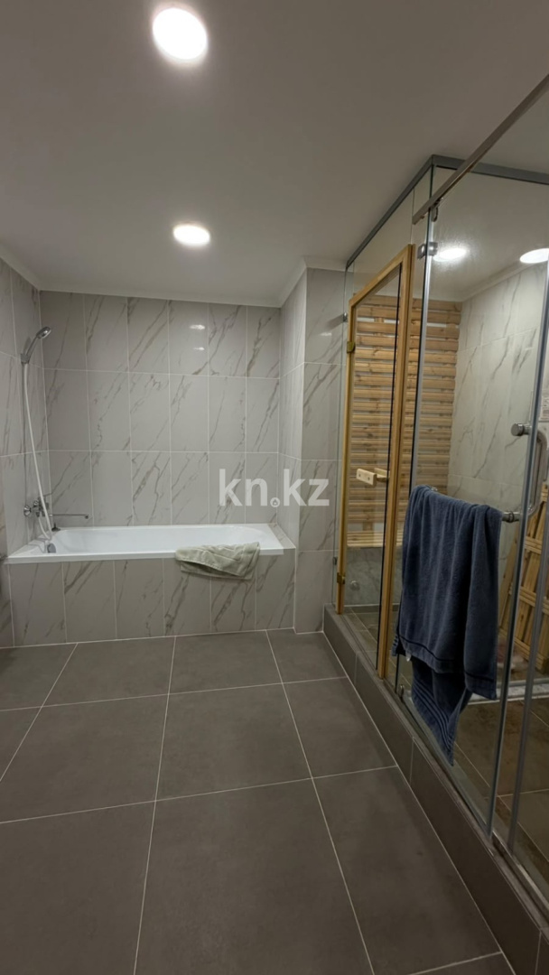 Аренда 4-комнатной квартиры, 225 м² в Астане - фото 15