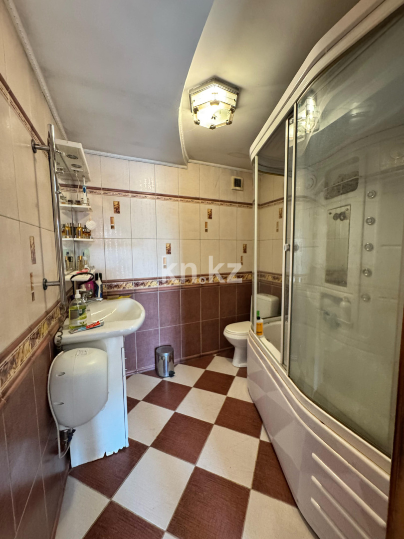 Продажа 4-комнатного дома, 97 м², ул. Сарсекова в Караганде - фото 15