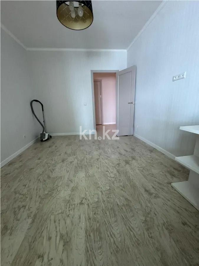 Продажа 5-комнатной квартиры, 145 м², ул. Акмешит, дом  5 в Астане - фото 4
