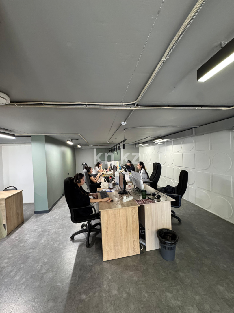 Продажа , 280 м², ул. Омарова, дом  2/1 - Сагынак в Астане