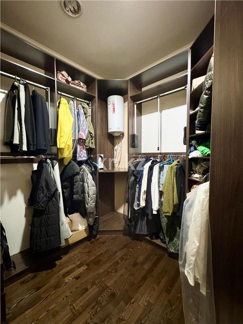 Продажа 3-комнатной квартиры, 149 м², ул. Таттимбета, дом  5а в Караганде - фото 13