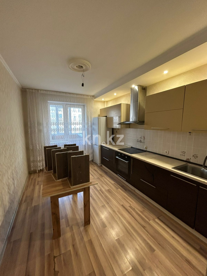 Аренда 2-комнатной квартиры, 67 м² в Астане