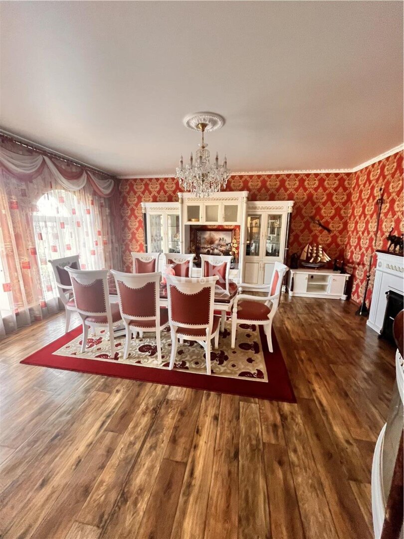 Продажа 7-комнатного дома, 390.3 м² в Темиртау