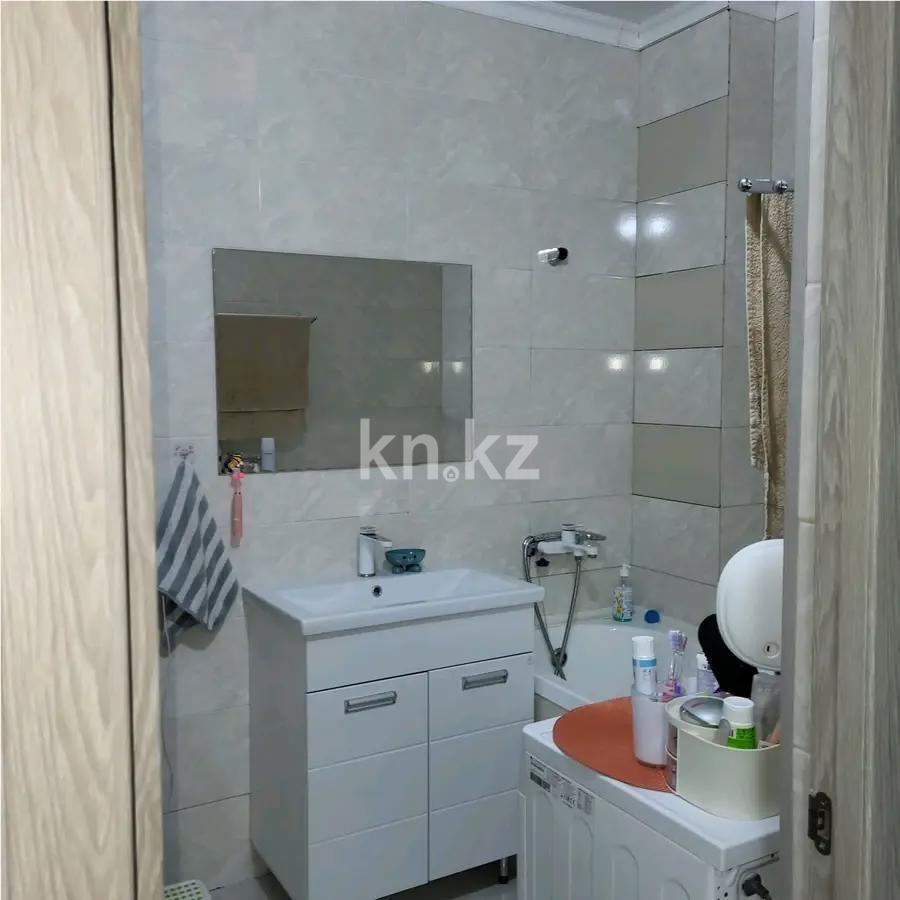 Продажа 2-комнатной квартиры, 38 м², ул. Омарова, дом  27 в Астане - фото 3