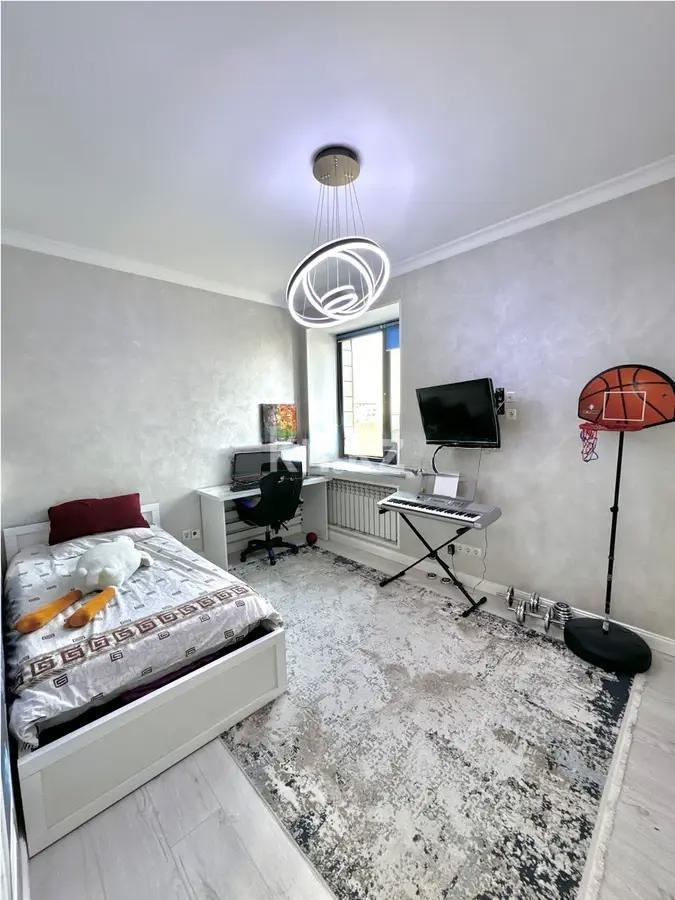 Продажа 4-комнатной квартиры, 147 м² в Алматы - фото 3