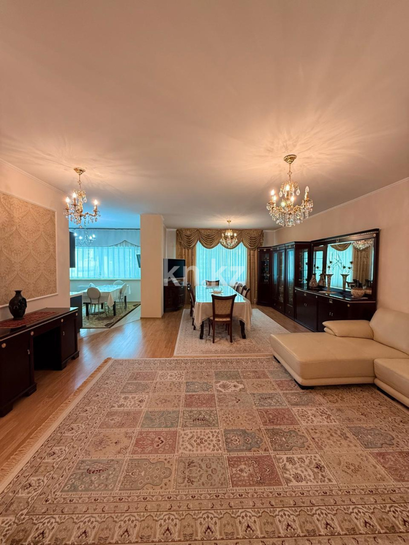 Продажа 3-комнатной квартиры, 130 м², ул. Достык, дом  5/1 - ул. Сауран в Астане - фото 12