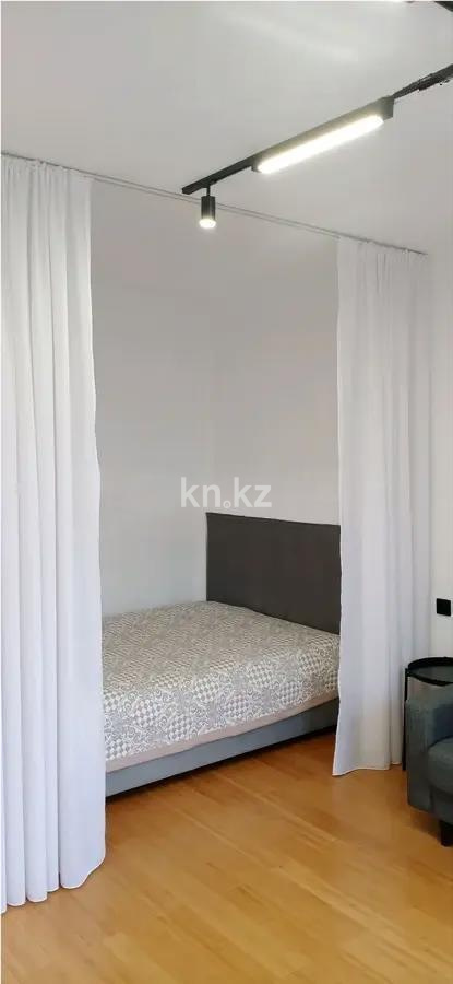 Продажа 1-комнатной квартиры, 38.8 м², мкр. Самал-1, дом  40 в Алматы - фото 2