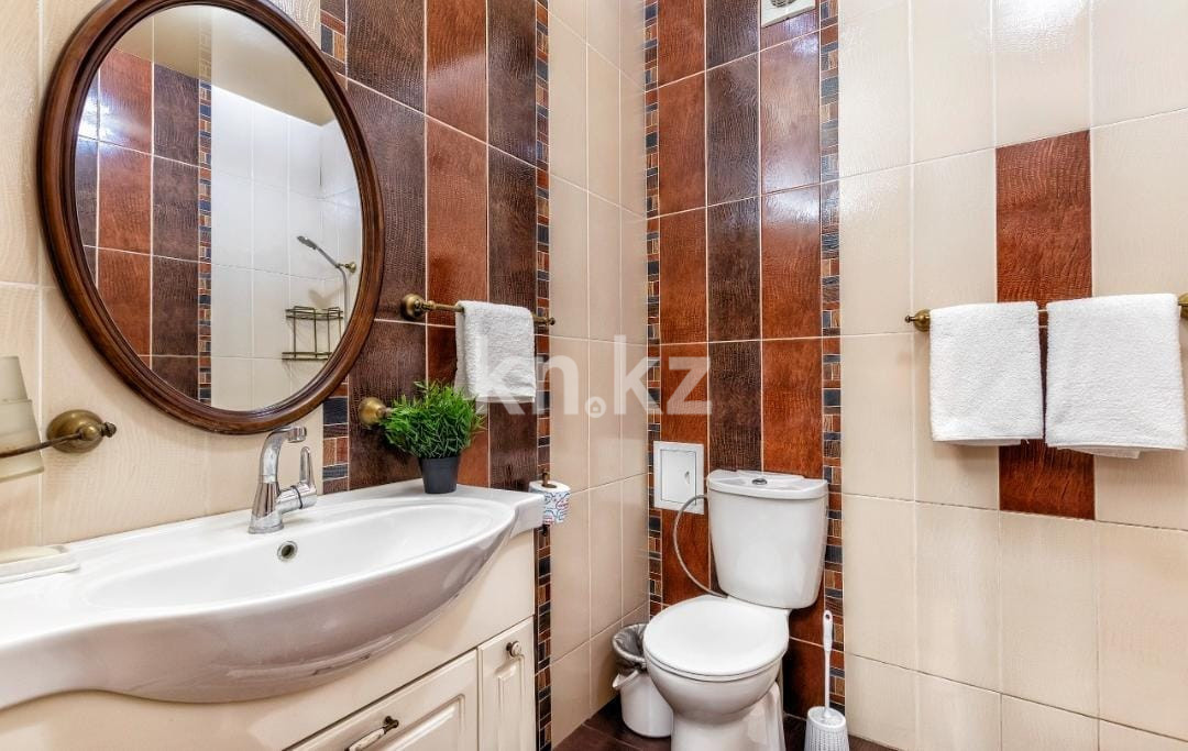 Аренда 3-комнатной квартиры посуточно, 130 м², ул. Кунаева, дом  35 - пр. Мангилик Ел в Астане - фото 11