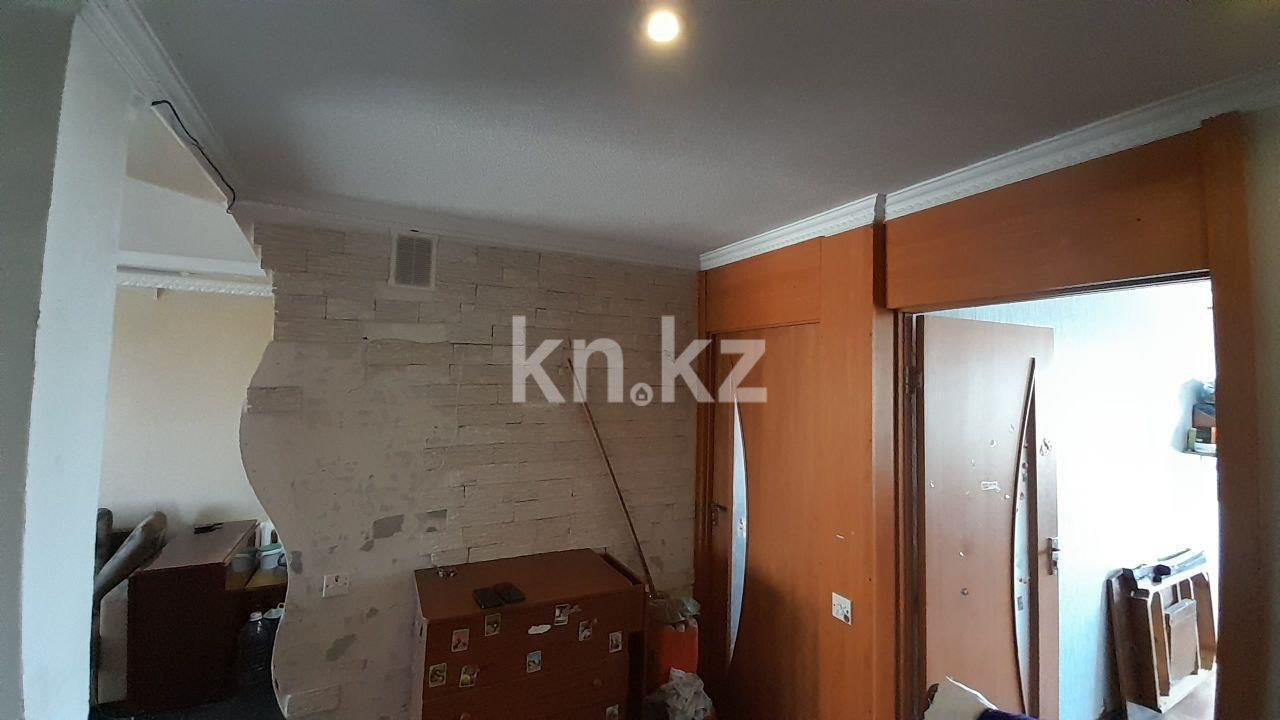 Продажа 3-комнатной квартиры, 62 м², ул. 6-й мик-н в Темиртау - фото 13