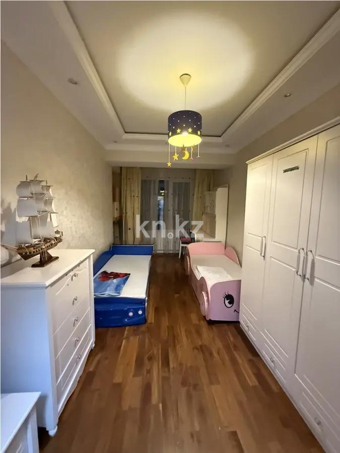 Продажа 4-комнатной квартиры, 178 м², ул. Ходжанова, дом  81 в Алматы - фото 4