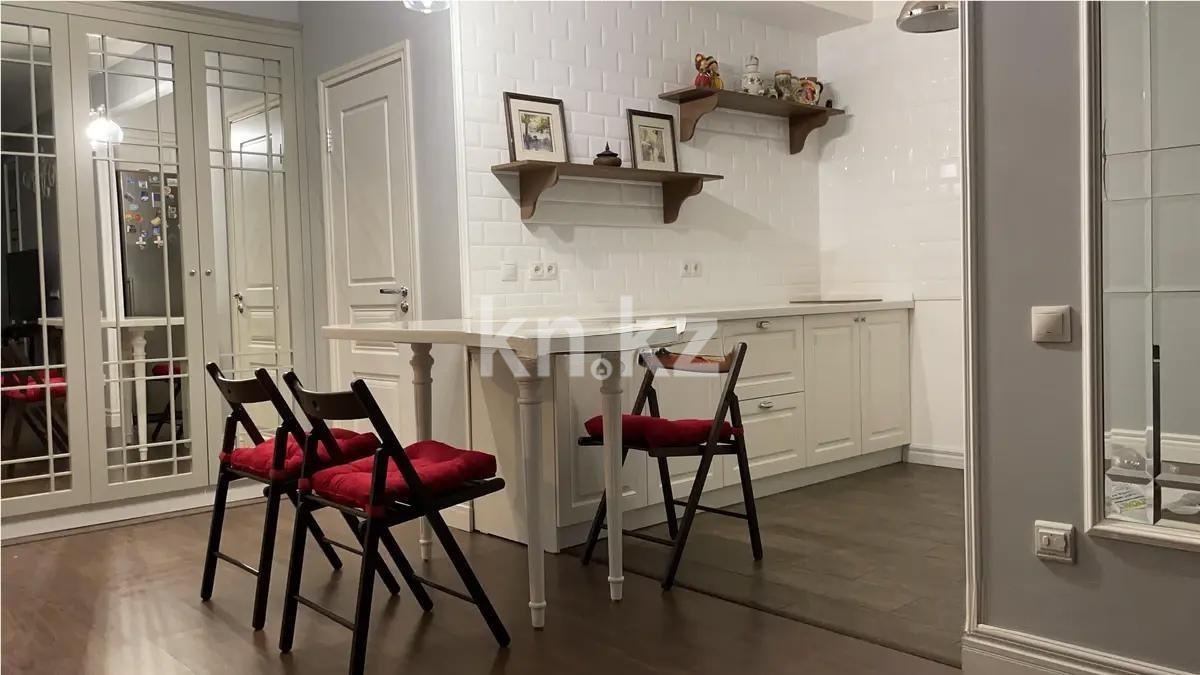 Продажа 3-комнатной квартиры, 83.3 м², ул. Жарокова, дом  230 в Алматы