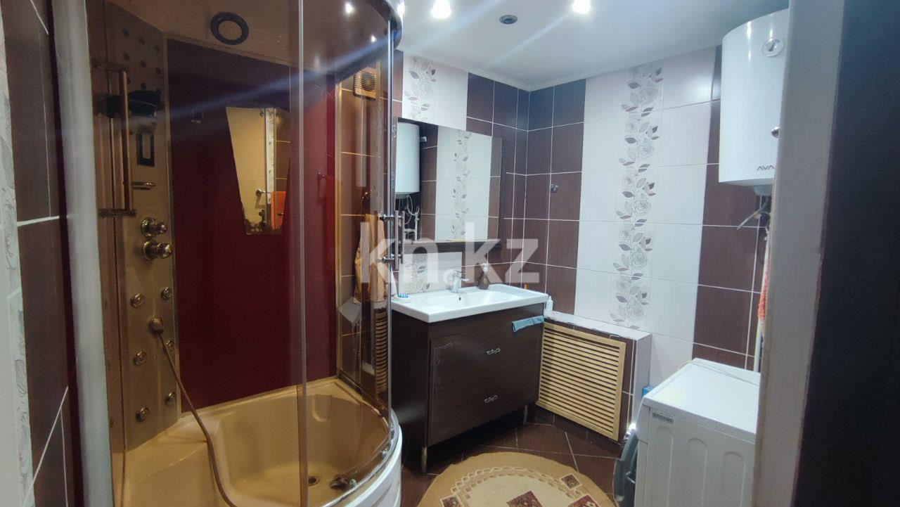 Продажа 6-комнатного дома, 200 м², ул. Четская в Караганде - фото 18