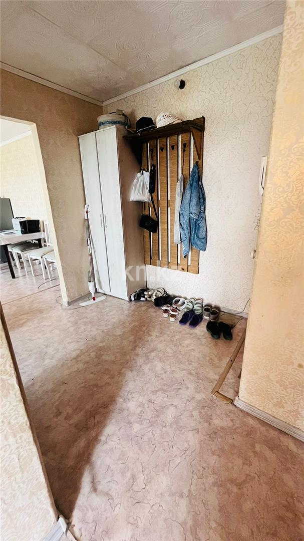 Продажа 4-комнатной квартиры, 63 м², мкр-н 14 в Караганде - фото 17