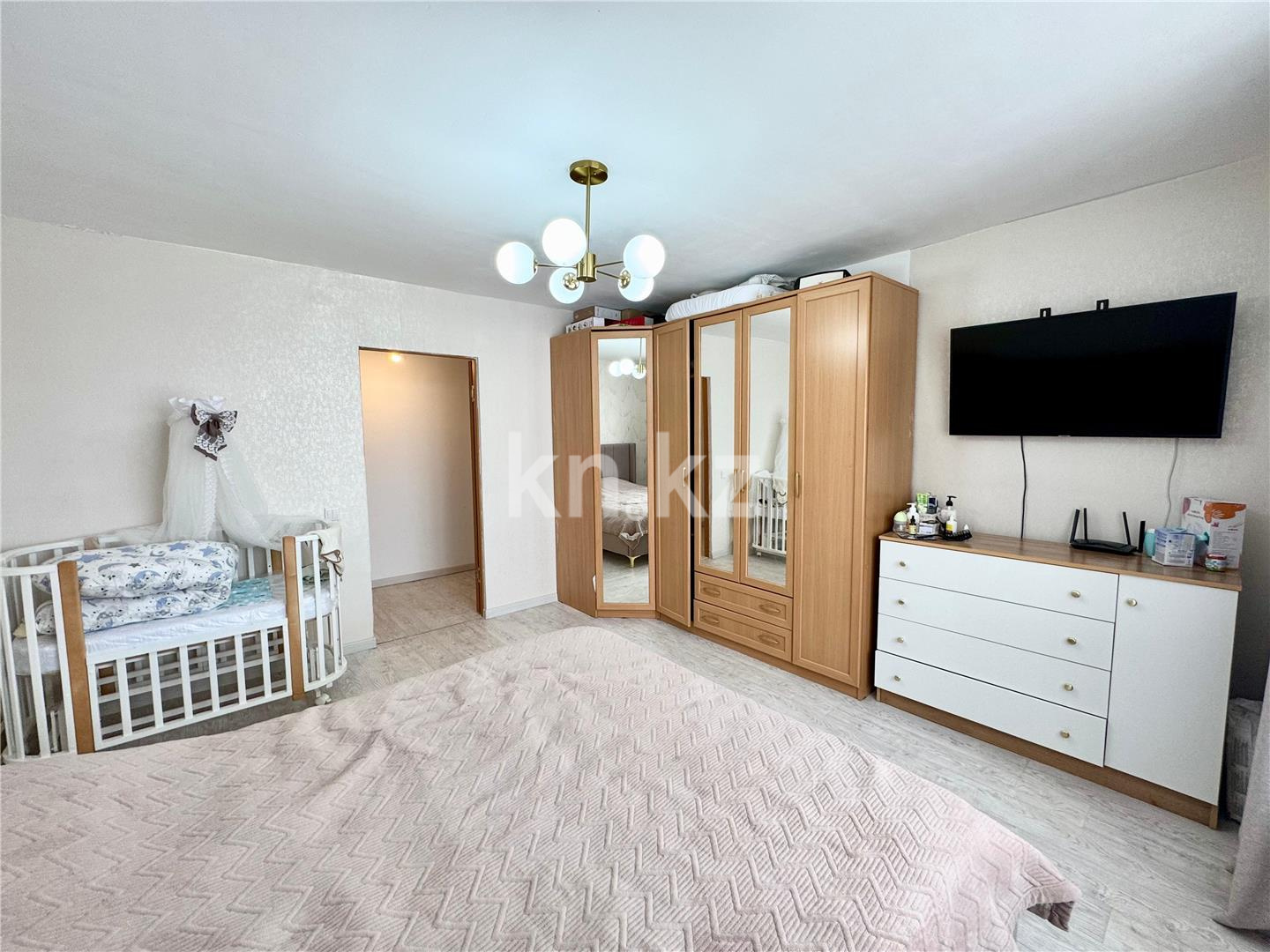 Продажа 2-комнатной квартиры, 70 м², ул. Ашимова, дом  26 в Караганде - фото 5