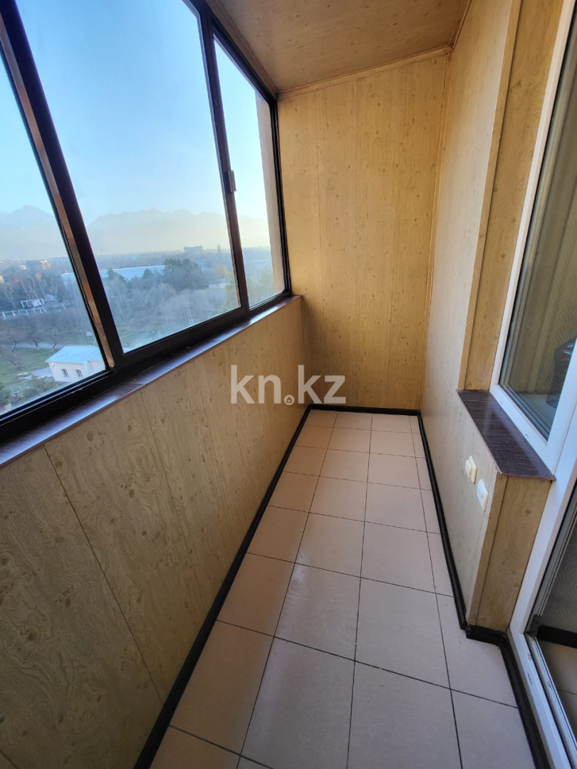 Аренда 1-комнатной квартиры, 50 м², ул. Ходжанова, дом  76 - пр. Аль-Фараби в Алматы - фото 13